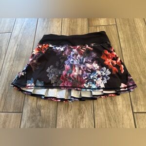 Lululemon Pacesetter Skirt/Skort Spring Has Sprung Size 4 no flaws